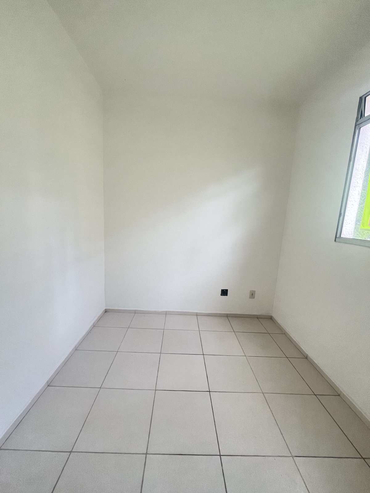  - Apartamento à venda em Betim, Laranjeira, com 2 quartos, 45m²